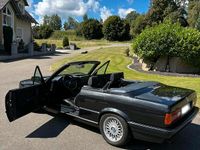 Gebraucht BMW 318 Cabriolet 113 PS (83 kW) 1992 Schwarz Cabrio