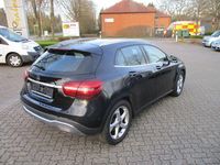Gebraucht Mercedes GLA180 Urban 122 PS (89 kW) 2019 Schwarz SUV