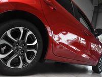 Gebraucht Mazda 2 Nakama 90 PS (66 kW) 2016 Rot Kleinwagen