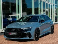 Gebraucht Audi RS3 Sport 400 PS (294 kW) 2025 Grau Limousine