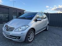 Gebraucht Mercedes A200 140 PS (102 kW) 2011 Polarsilber  metalliclack Kleinwagen