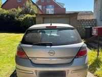 Używany Opel Astra 88 KM (64 kW) 2009 Szary Hatchback