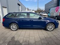 gebraucht Skoda Octavia Combi 1.0 Style+DSG+Navi+Xenon+Alu+AHK+