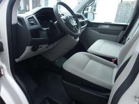 Gebraucht VW Transporter 150 PS (110 kW) 2019 Candyweiß Van
