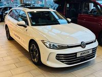 Gebraucht VW Passat Elegance 150 PS (110 kW) 2024 Pure white Kombi