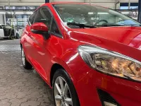 Gebraucht Ford Fiesta 101 PS (74 kW) 2018 Rot Kleinwagen