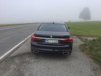 Gebraucht BMW 730L 265 PS (194 kW) 2015 Grau metallic Limousine