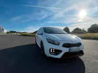 Gebraucht Kia Ceed GT-Track 204 PS (150 kW) 2014 Weiß Kleinwagen