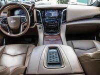 gebraucht Cadillac Escalade 6.2 V8 Platinum Autom Navi Glasdach LED