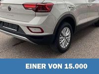 Second-hand VW T-Roc Life 150 CP (110 kW) 2024 Gri SUV