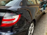 Gebraucht Mercedes C180 146 PS (107 kW) 2005 Blau Coupé