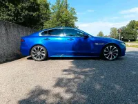 Gebraucht Jaguar XE R-Dynamic 250 PS (183 kW) 2019 Blau Limousine