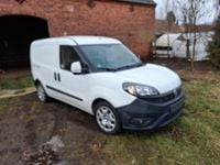 Gebraucht Fiat Doblò 101 PS (74 kW) 2018 Weiß Van / Kleinbus