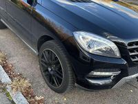 Gebraucht Mercedes ML350 258 PS (189 kW) 2015 Schwarz SUV
