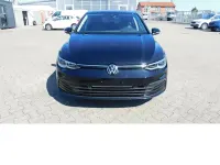 Gebraucht VW Golf VIII Life 131 PS (96 kW) 2023 Deepblackperleffektmet c9x (metallic) Limousine
