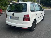 Gebraucht VW Touran 105 PS (77 kW) 2008 Weiß Van / Kleinbus