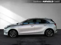 Gebraucht Kia Ceed Spirit 140 PS (102 kW) 2025 Sparklingsilber Kleinwagen