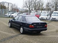 Gebraucht Mercedes E230 132 PS (97 kW) 1988 Mitternachtblau 904 Limousine