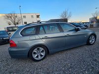 Gebraucht BMW 325 Sport Line 218 PS (160 kW) 2005 Grün Kombi