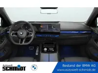 Gebraucht BMW 540 Comfort Edition 303 PS (222 kW) 2025 Saphirschwarz