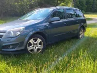 Gebraucht Opel Astra Innovation 140 PS (102 kW) 2009 Blau Kombi