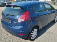 Gebraucht Ford Fiesta 65 PS (47 kW) 2016 Blau Kleinwagen