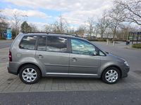 Gebraucht VW Touran 102 PS (75 kW) 2008 Braun Van / Kleinbus
