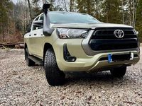 Gebraucht Toyota HiLux 150 PS (110 kW) 2022 Weiß Abholung
