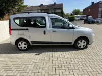 Gebraucht Dacia Dokker Lauréate 116 PS (85 kW) 2016 Silber Van / Kleinbus