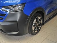 Neu VW T7 Life 150 PS (110 kW) 2025 Blau Van