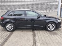 Gebraucht Audi A3 Design 122 PS (89 kW) 2013 Blau Limousine