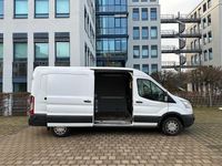 Gebraucht Ford Transit Trend 131 PS (96 kW) 2018 Weiß Van / Kleinbus
