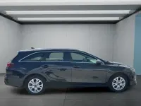 Gebraucht Kia Ceed 120 PS (88 kW) 2023 Schwarz Kleinwagen