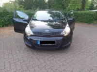 Gebraucht Kia Rio 109 PS (80 kW) 2011 Schwarz Limousine