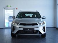 Gebraucht Kia Stonic Vision 101 PS (74 kW) 2024 (kcs) sparklingsilber met. SUV