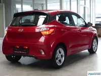 Gebraucht Hyundai i10 Trend 67 PS (49 kW) 2023 Rot Kleinwagen
