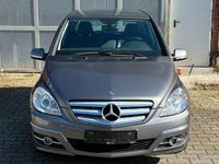 Gebraucht Mercedes B160 95 PS (69 kW) 2011 Grau Van / Kleinbus