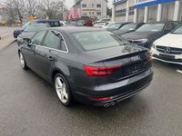 Gebraucht Audi A4 Sport 190 PS (139 kW) 2016 Grau Limousine