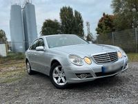 Gebraucht Mercedes E200 184 PS (135 kW) 2007 Silber Limousine