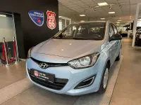 Gebraucht Hyundai i20 Edition 86 PS (63 kW) 2013 Blau Kleinwagen