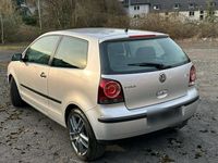 Gebraucht VW Polo Comfortline 64 PS (47 kW) 2003 Silber Kleinwagen