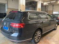 Gebraucht VW Passat Highline 280 PS (205 kW) 2017 Schwarz Kombi