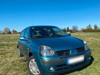 Second-hand Renault Clio II 75 CP (55 kW) 2003 Andere farben Hatchback