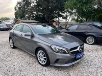 Gebraucht Mercedes A200 156 PS (114 kW) 2017 Mountaingrau  met. Kleinwagen