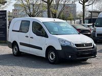Gebraucht Peugeot Partner 99 PS (72 kW) 2018 Weiß Van / Kleinbus