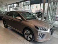 Gebraucht Hyundai Ioniq Style 105 PS (77 kW) 2020 Liquid sand Kleinwagen