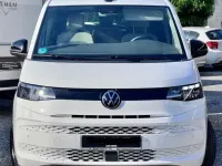 Gebraucht VW Multivan 150 PS (110 kW) 2024 Weiß Van / Kleinbus