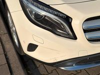 Gebraucht Mercedes GLA180 122 PS (89 kW) 2016 Weiß SUV