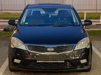 Gebraucht Kia Ceed 109 PS (80 kW) 2010 Schwarz Kleinwagen