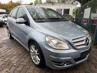 Gebraucht Mercedes B200 Sport Edition 136 PS (100 kW) 2010 Blau Van / Kleinbus